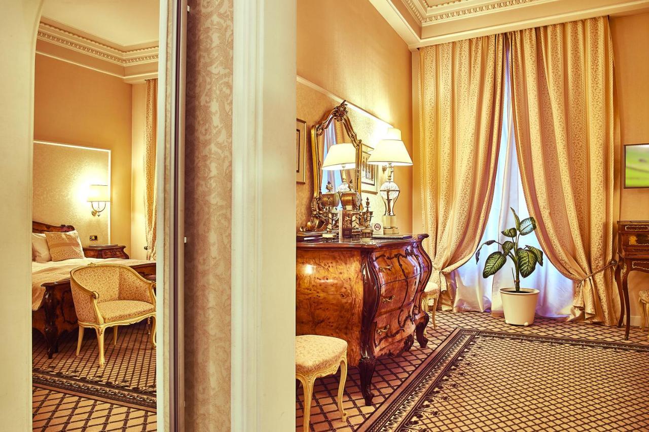 แกรนด์ โฮเต็ล คอนติเนนทัล Hotel บูคาเรสต์ ภายนอก รูปภาพ A suite at the Hotel Astoria