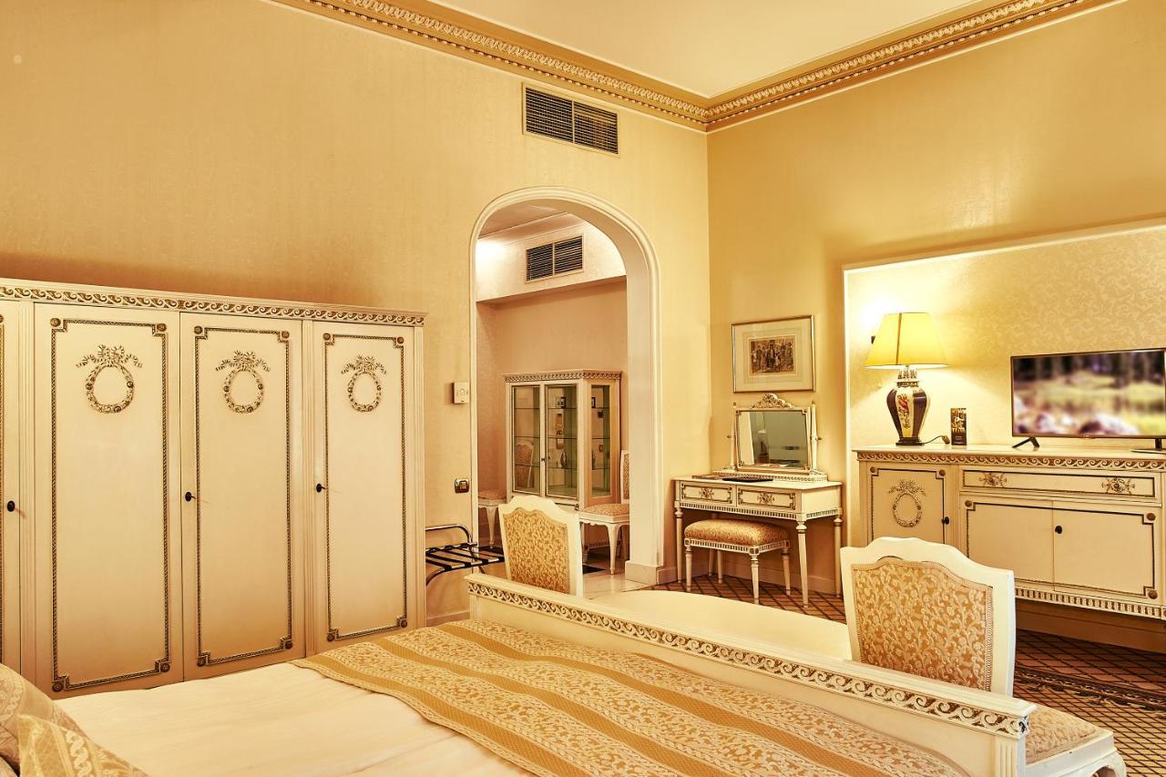 แกรนด์ โฮเต็ล คอนติเนนทัล Hotel บูคาเรสต์ ภายนอก รูปภาพ A dressing room