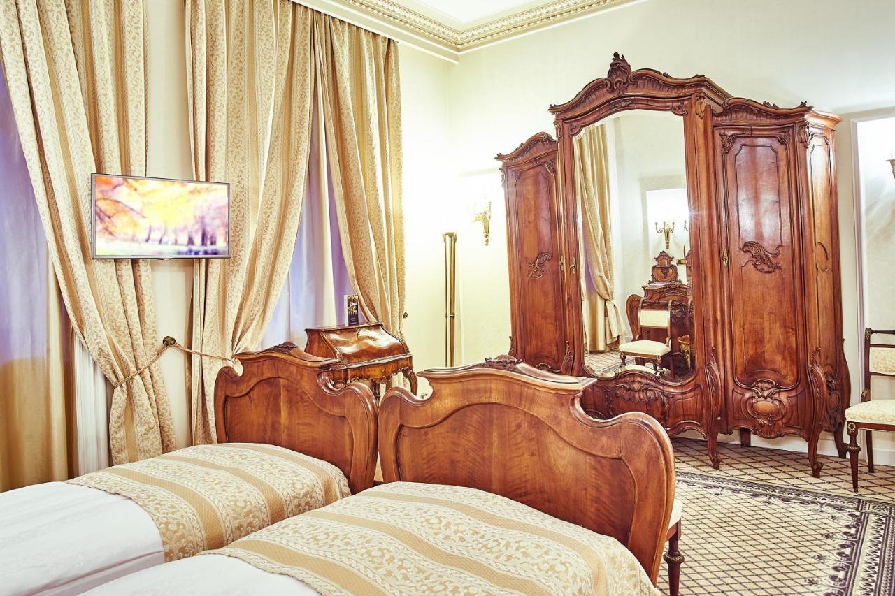 แกรนด์ โฮเต็ล คอนติเนนทัล Hotel บูคาเรสต์ ภายนอก รูปภาพ A room at the hotel