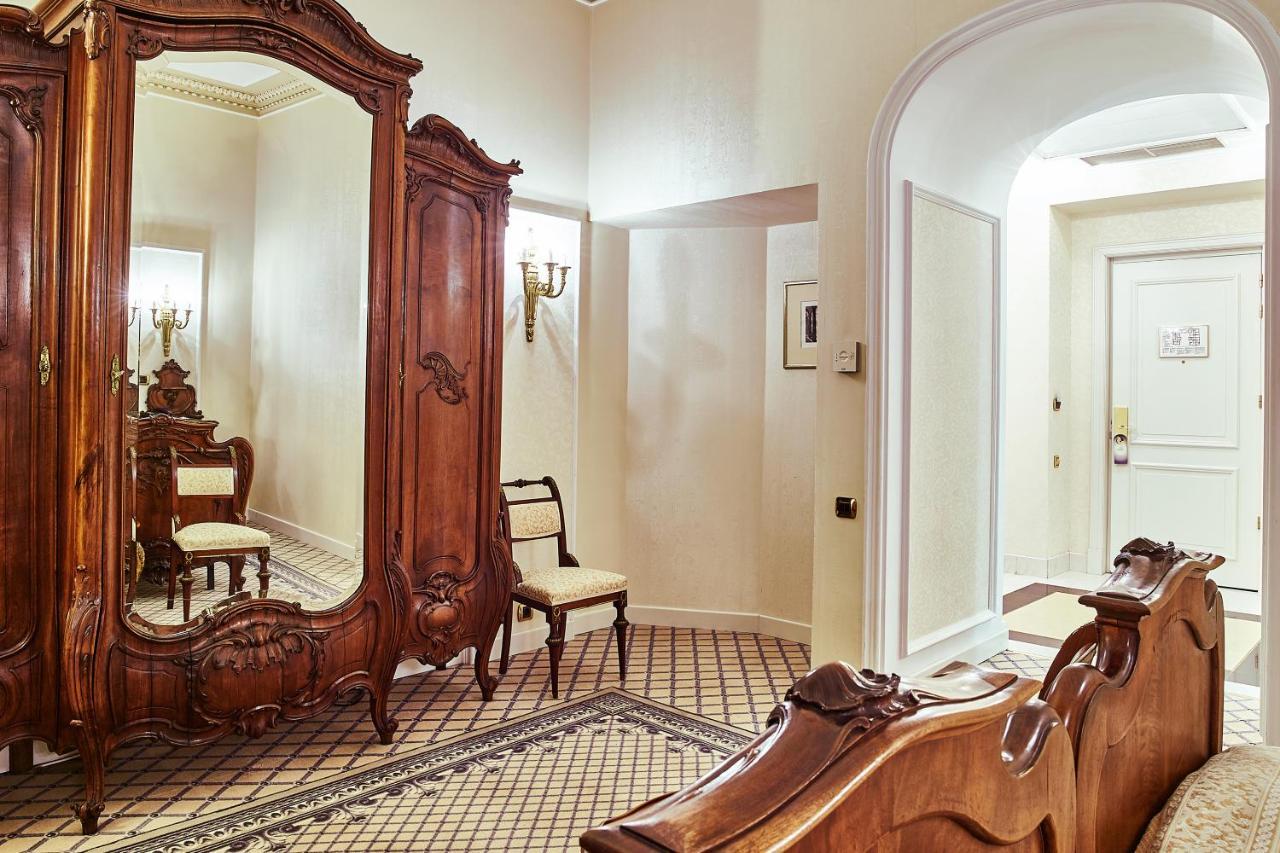 แกรนด์ โฮเต็ล คอนติเนนทัล Hotel บูคาเรสต์ ภายนอก รูปภาพ The interior of the hotel