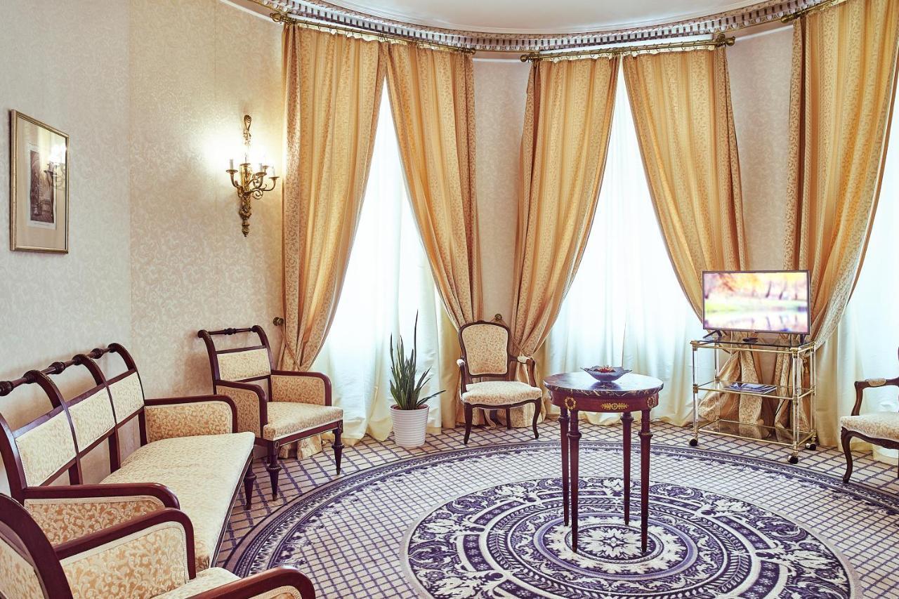แกรนด์ โฮเต็ล คอนติเนนทัล Hotel บูคาเรสต์ ภายนอก รูปภาพ The interior of the hotel